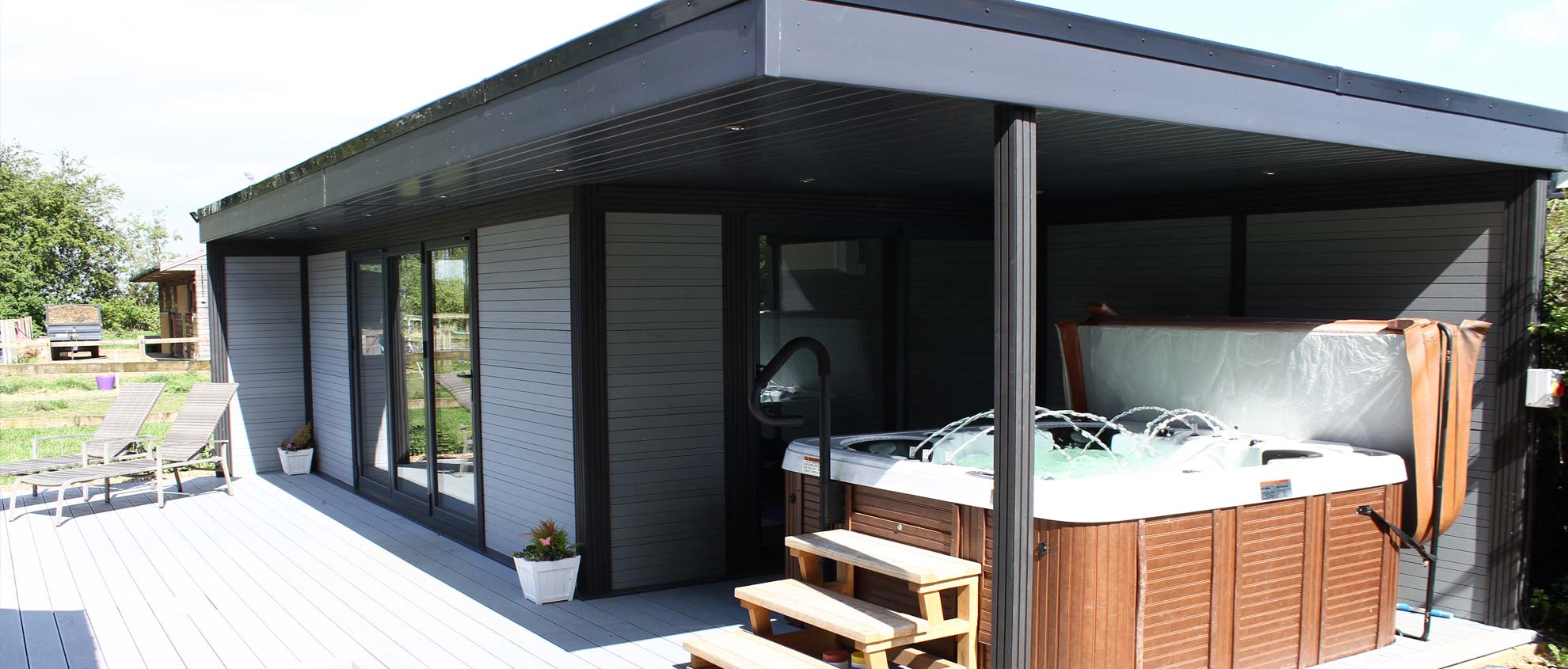 Garden Rooms and Studios Oxford | Composite Garden Buildings